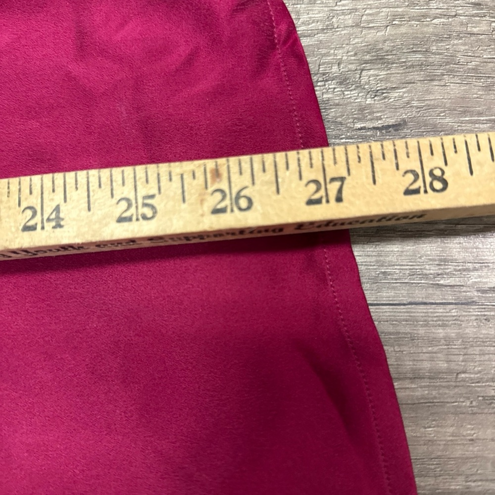 EILEEN FISHER • 100% silk sleeveless Blouse - Picture 4 of 6